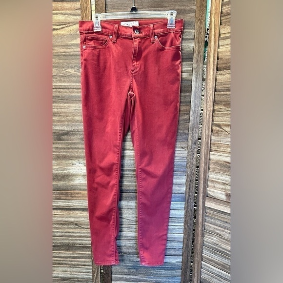 Lucky Brand Denim - Lucky Brand • Red Brooke Legging Jean • 6 • 28